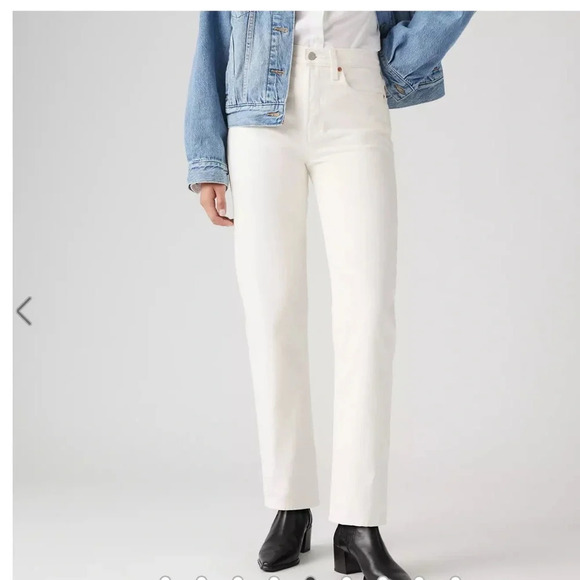 Levi's Denim - Levi’s wedgie straight button front jeans size 28 / 6 short 28 inseam new tags